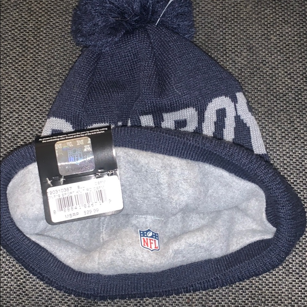 Knit hat - Picture 3 of 3